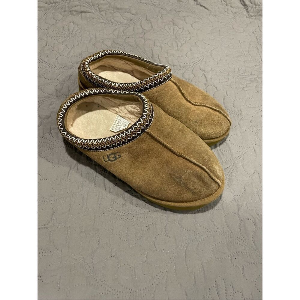 UGG Tasman Slipper Women’s 9 Worn Chestnut Slide On